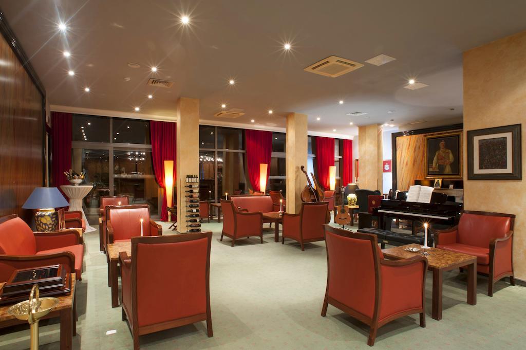 Hotel Rivijera Petrovac Eksteriør bilde