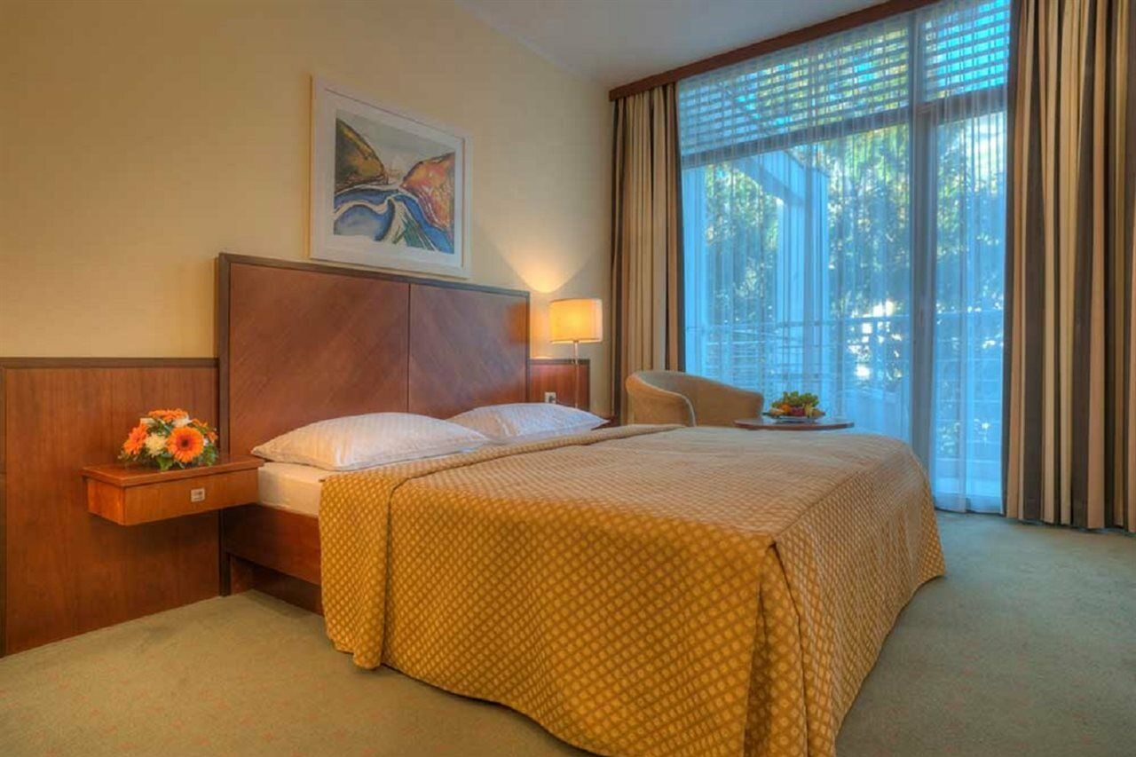 Hotel Rivijera Petrovac Eksteriør bilde
